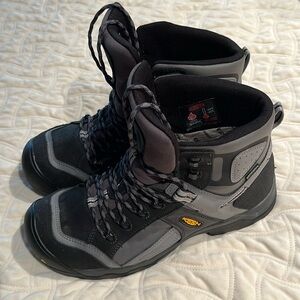Men’s Keen steel toed boots
